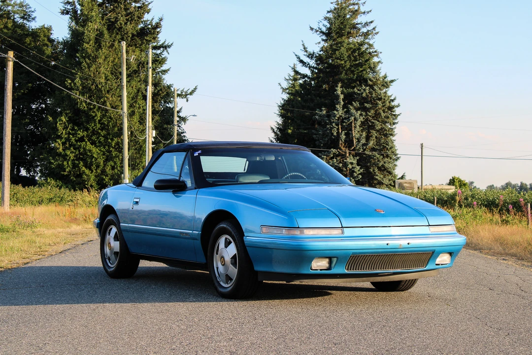 1990 Buick Reatta - Image 31 of 31