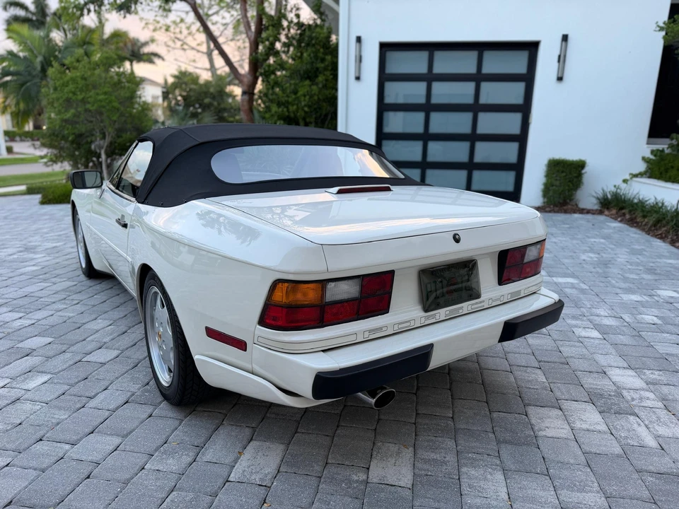 1990 Porsche 944 S2 - Image 28 of 31