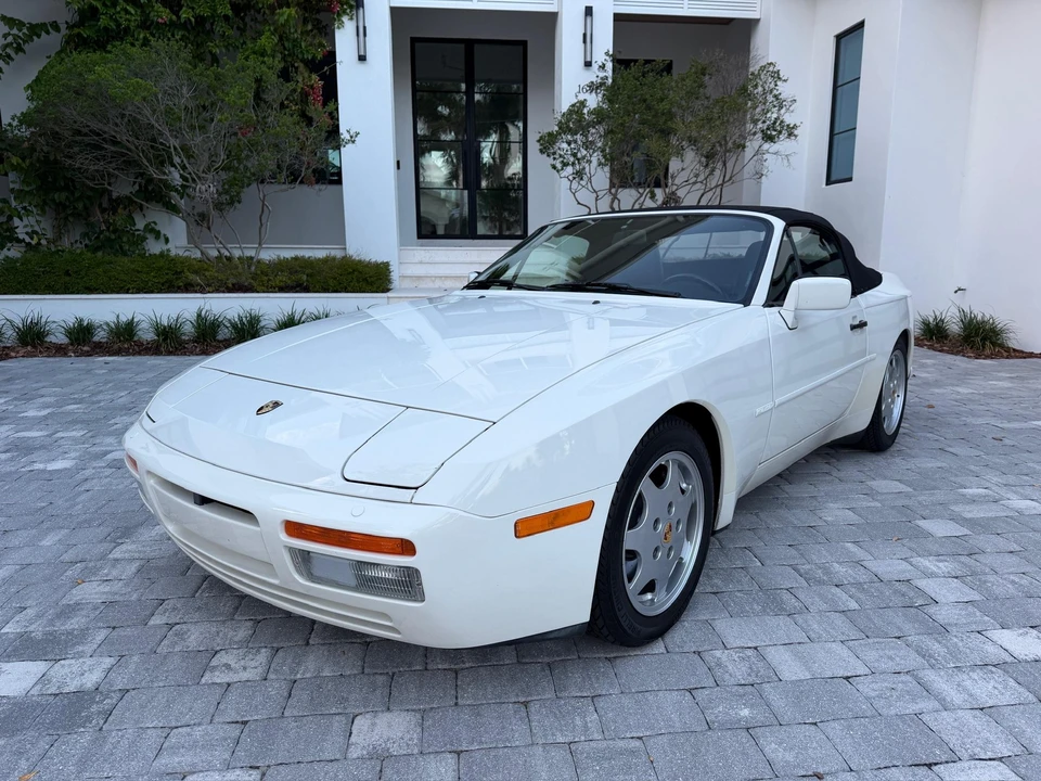 1990 Porsche 944 S2 - Image 25 of 31