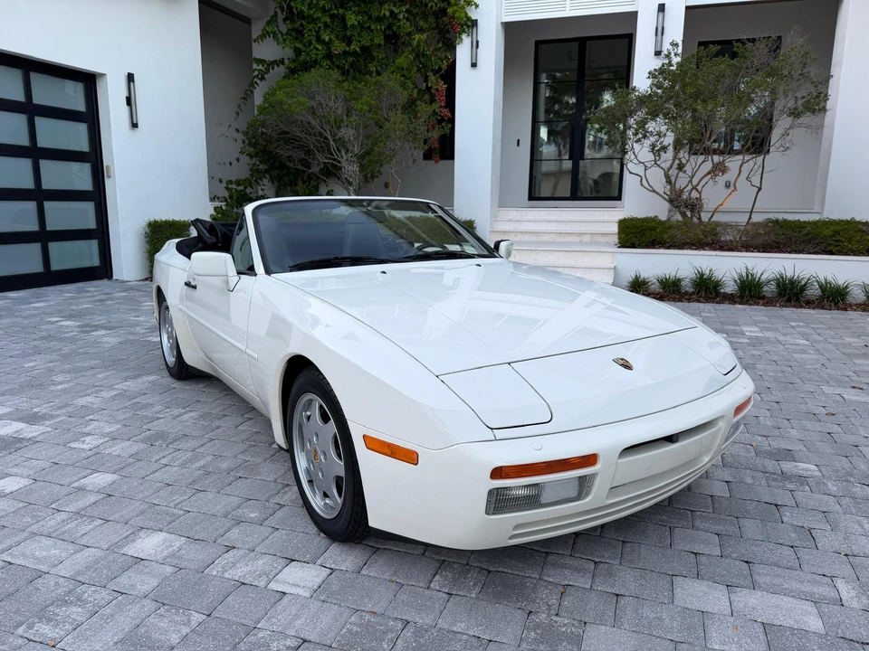1990 Porsche 944 S2 - Image 17 of 31