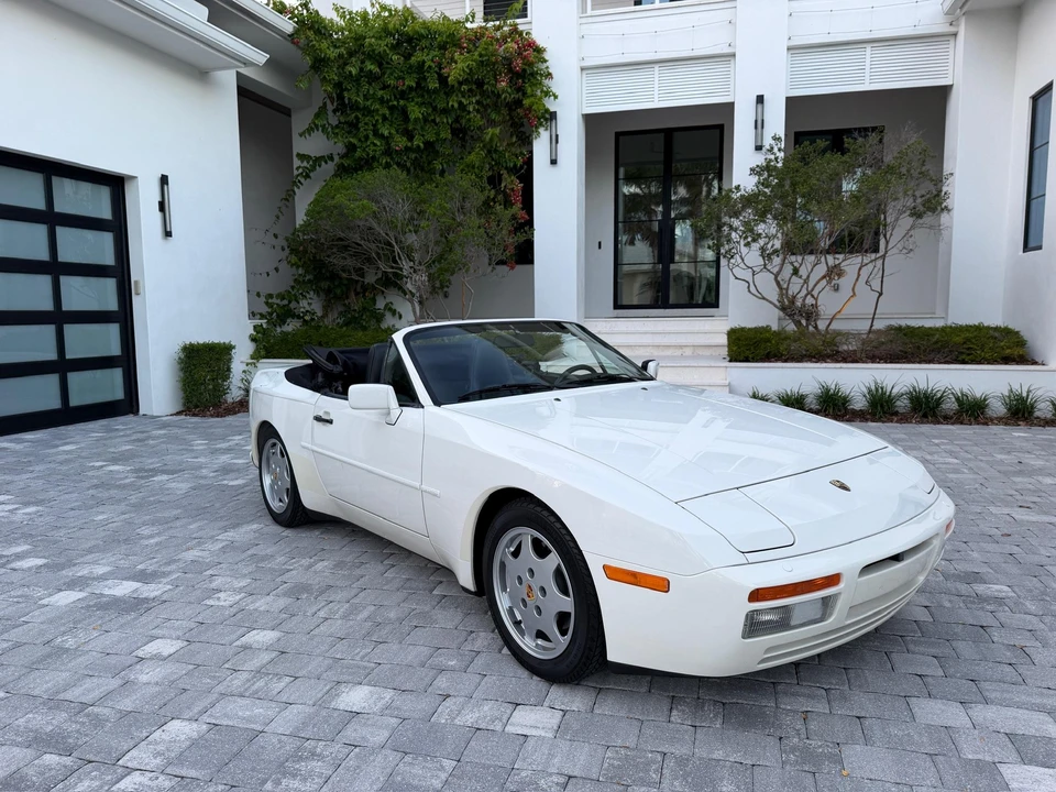 1990 Porsche 944 S2 - Image 16 of 31