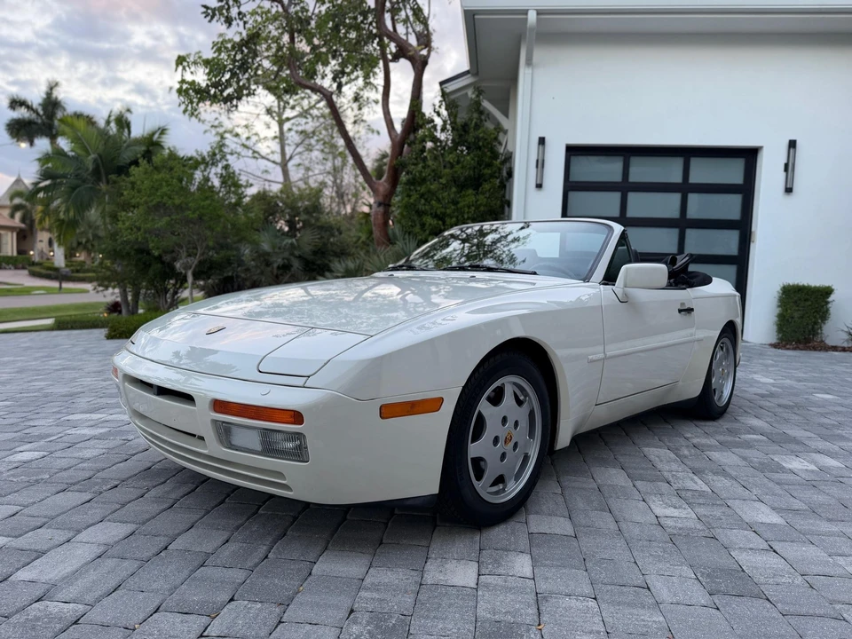 1990 Porsche 944 S2 - Image 3 of 31