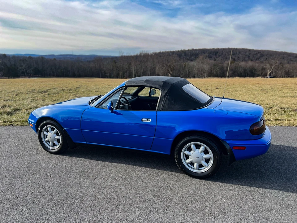 1991 Mazda NA MX-5 Miata - Image 28 of 31