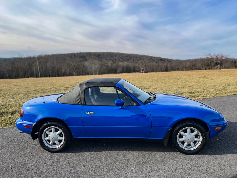 1991 Mazda NA MX-5 Miata - Image 16 of 31