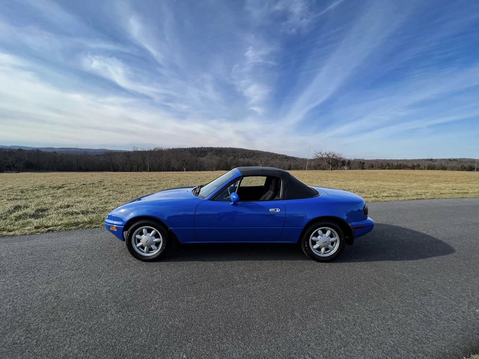 1991 Mazda NA MX-5 Miata - Image 30 of 31