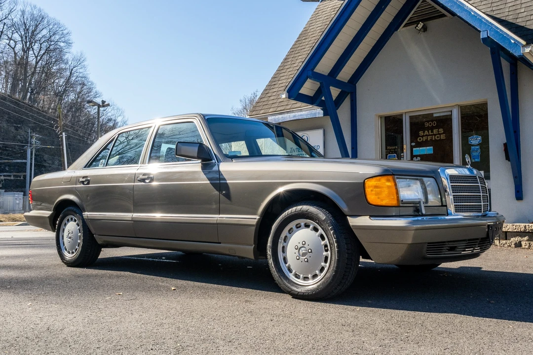 1991 Mercedes-Benz W126 S-Class Sedan - Image 12 of 31