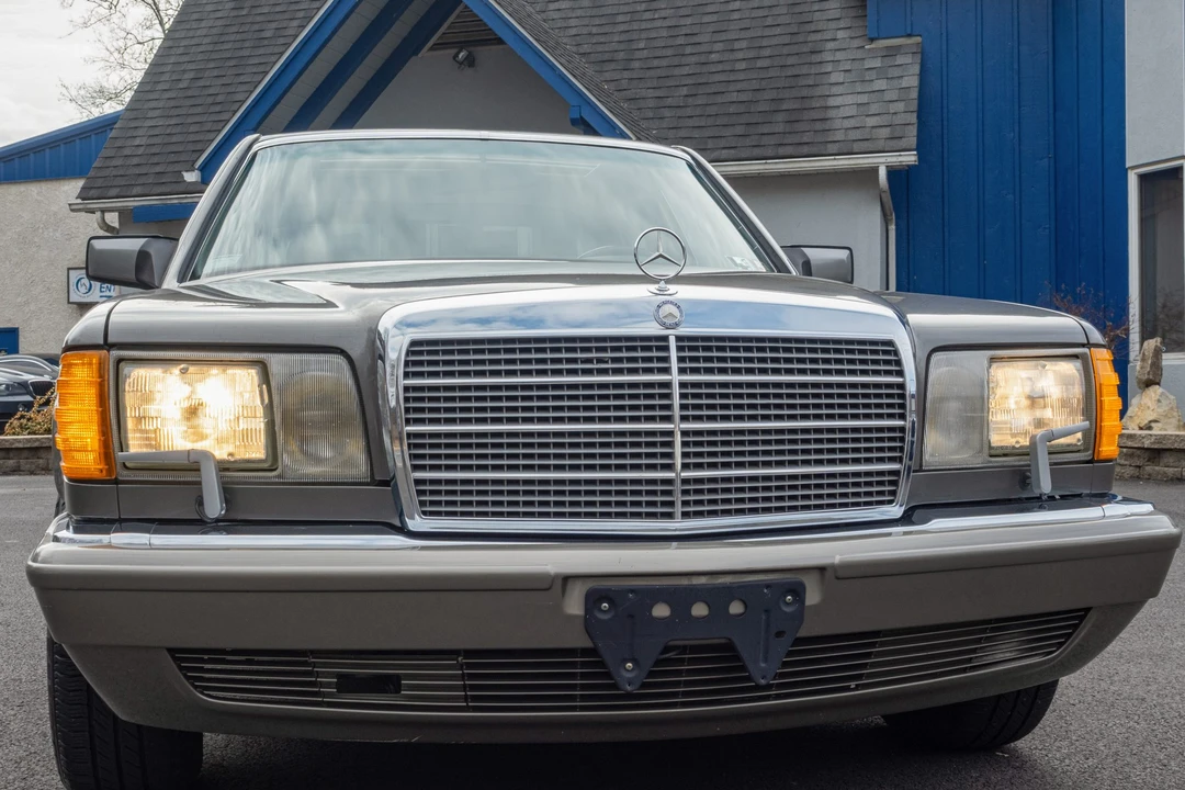 1991 Mercedes-Benz W126 S-Class Sedan - Image 15 of 31