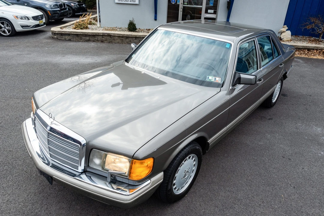 1991 Mercedes-Benz W126 S-Class Sedan - Image 17 of 31