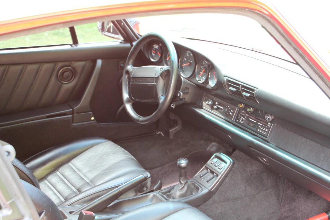 1991 Porsche 964 Carrera 4 - Image 25 of 31