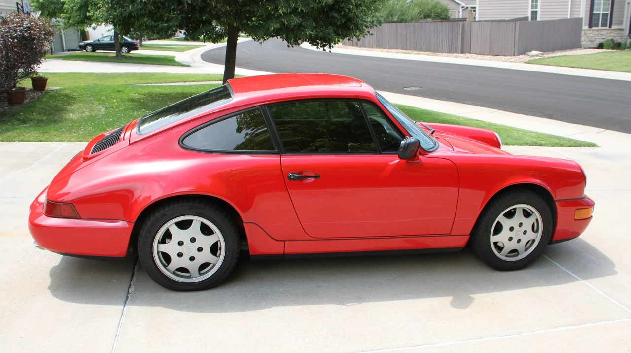 1991 Porsche 964 Carrera 4 - Image 2 of 31