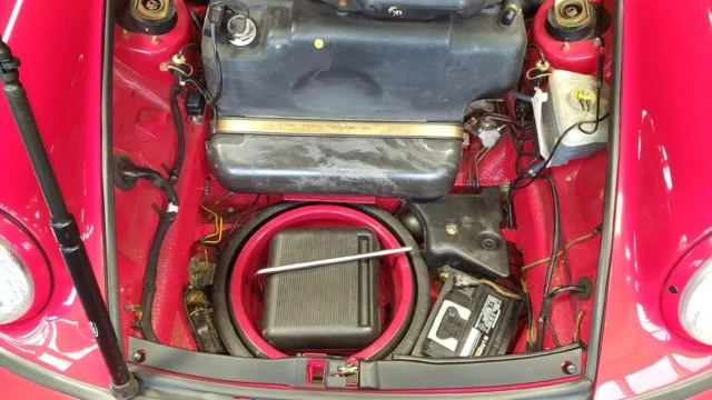 1991 Porsche 964 Carrera 4 - Image 16 of 31