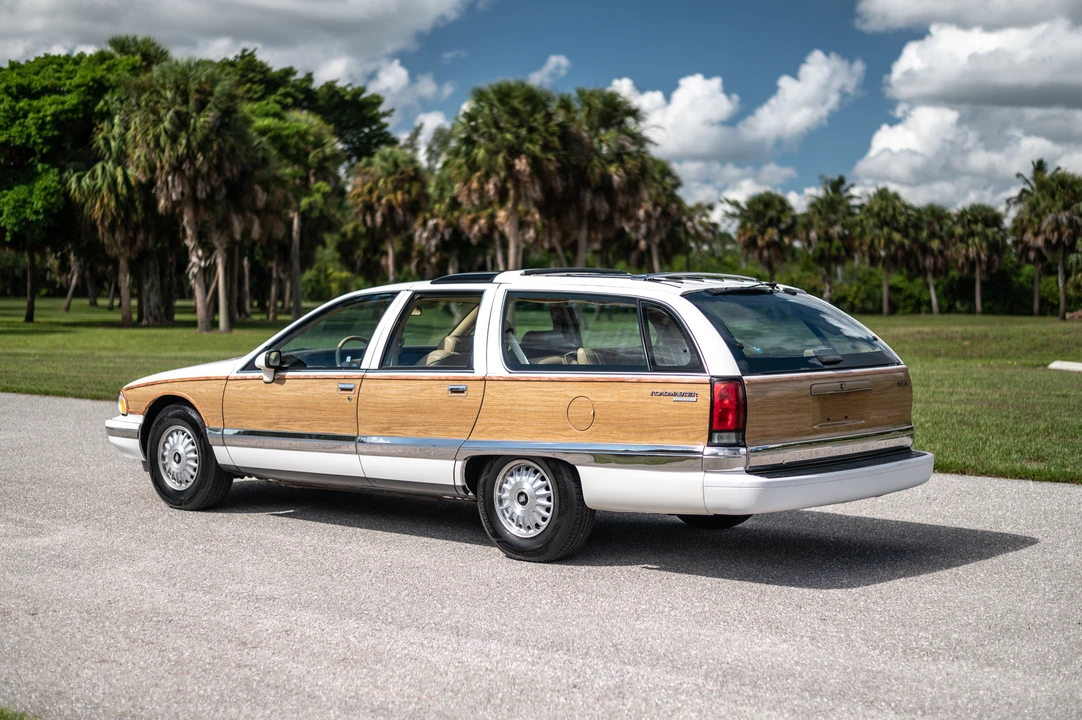 1992 Buick Roadmaster - Image 28 of 31
