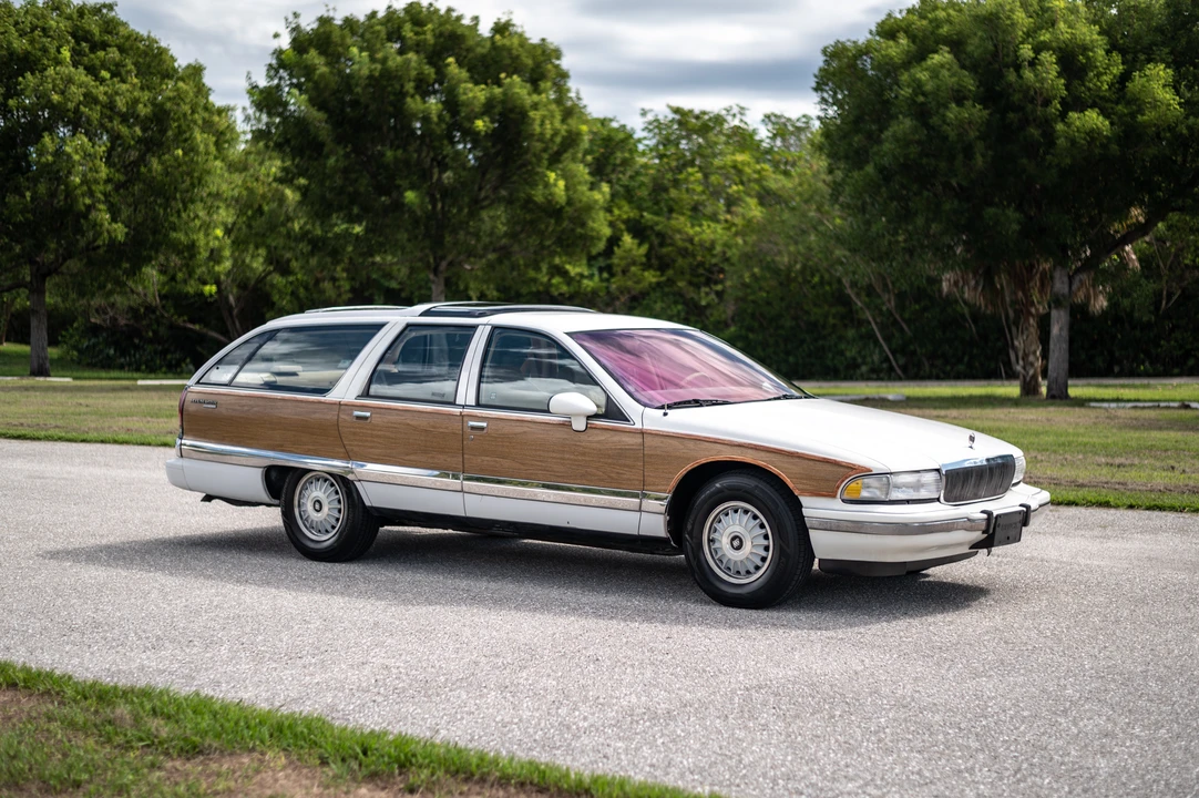 1992 Buick Roadmaster - Image 14 of 31