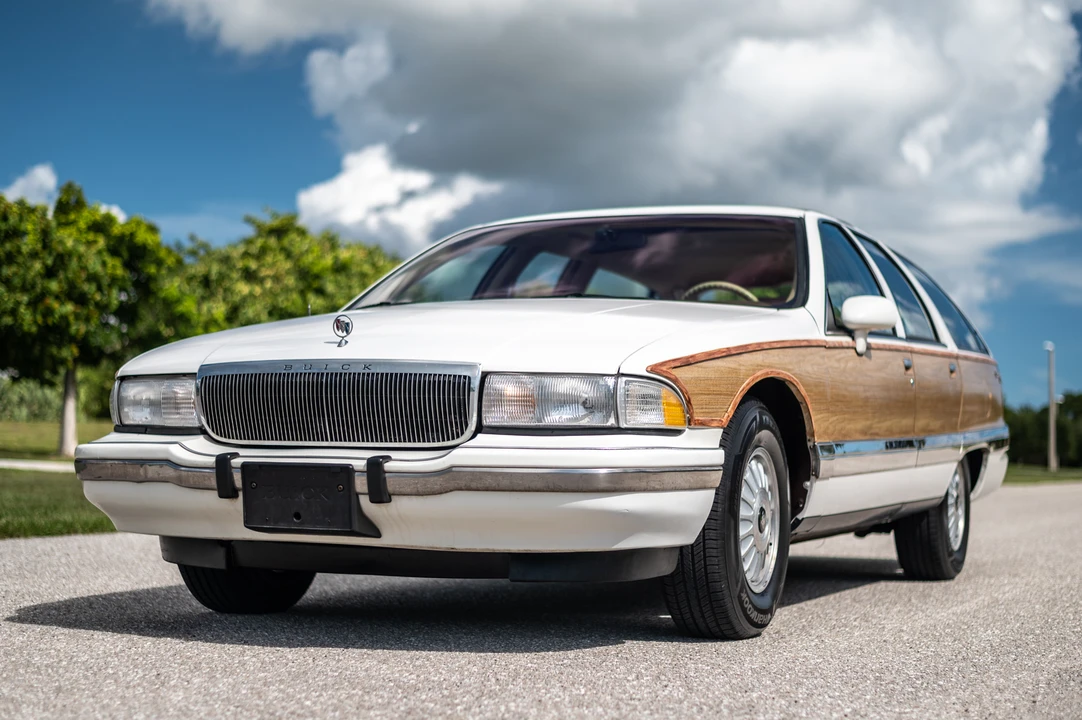 1992 Buick Roadmaster - Image 5 of 31
