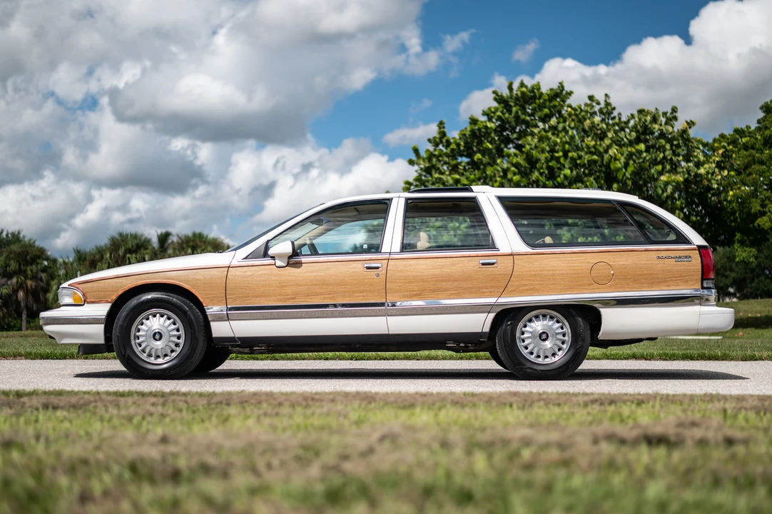 1992 Buick Roadmaster - Image 29 of 31
