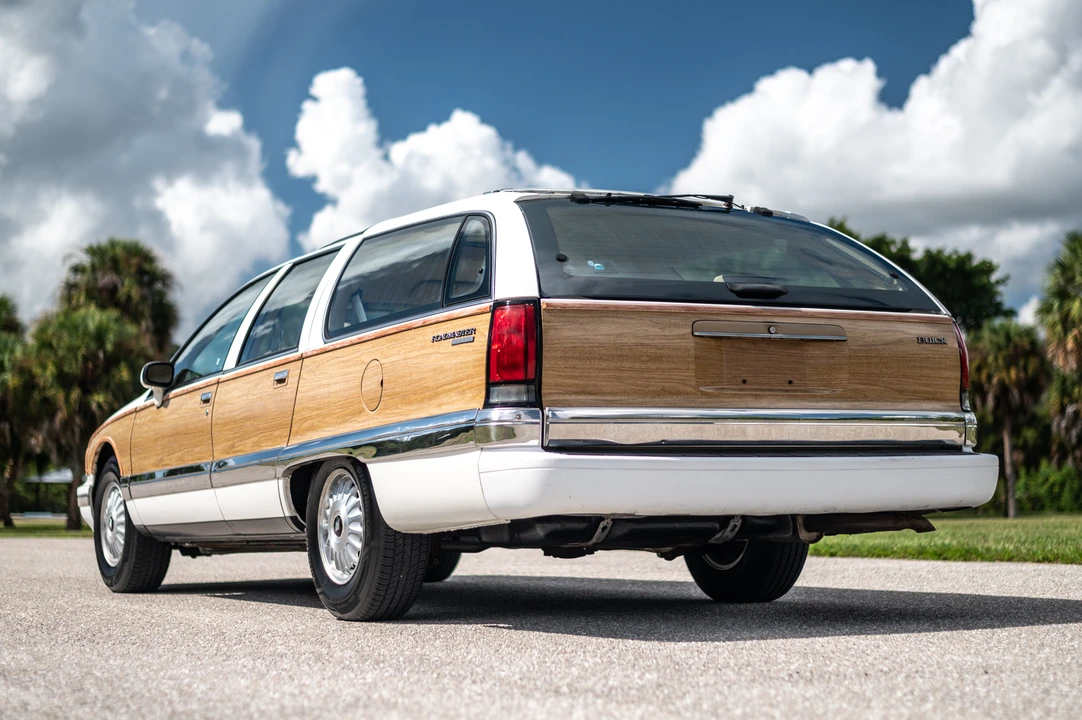 1992 Buick Roadmaster - Image 24 of 31