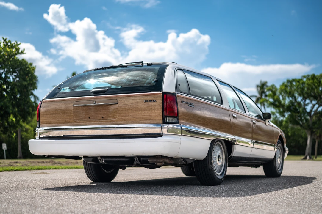 1992 Buick Roadmaster - Image 21 of 31