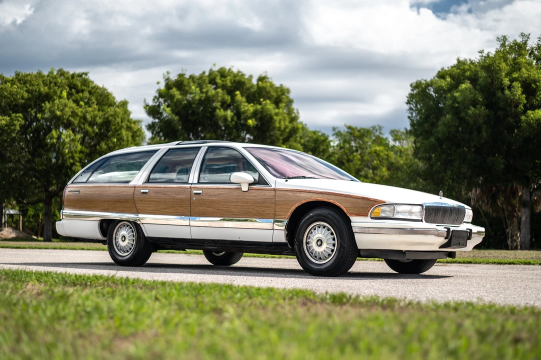 1992 Buick Roadmaster - Image 13 of 31
