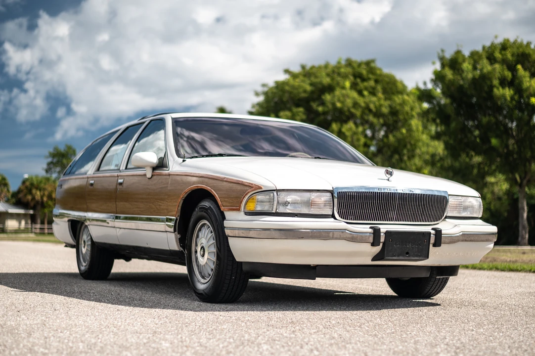 1992 Buick Roadmaster - Image 8 of 31