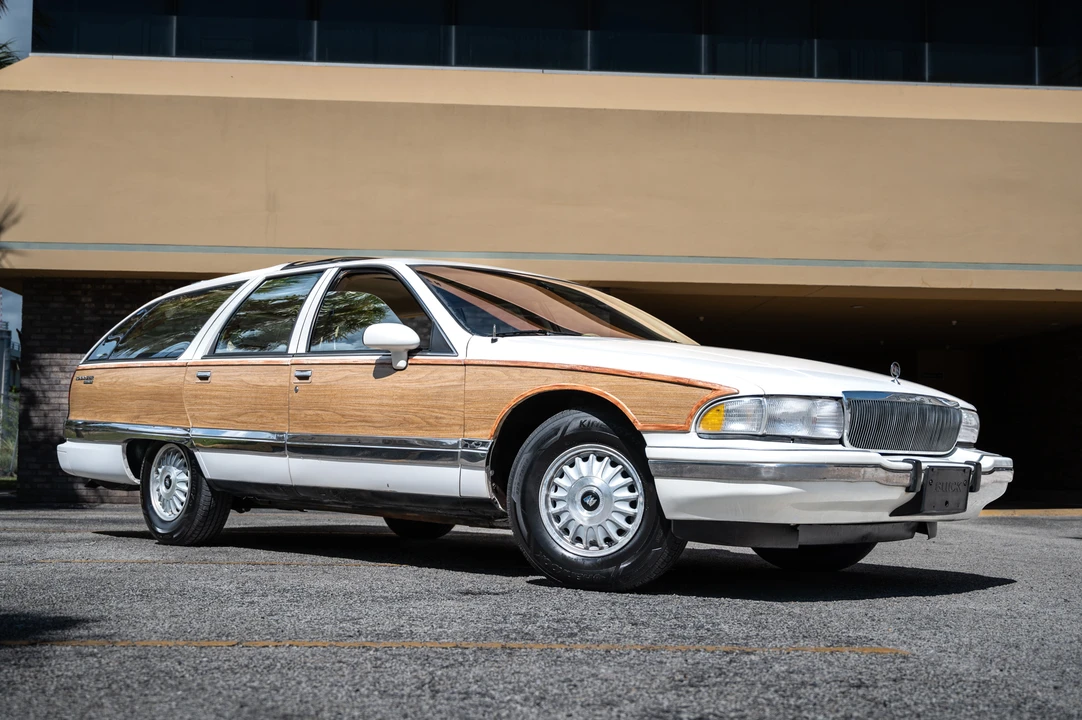 1992 Buick Roadmaster - Image 12 of 31