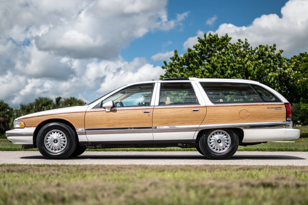 1992 Buick Roadmaster - Image 30 of 31