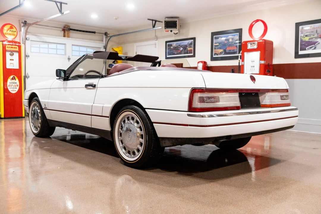 1992 Cadillac Allante - Image 3 of 31