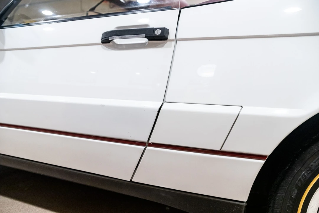 1992 Cadillac Allante - Image 23 of 31