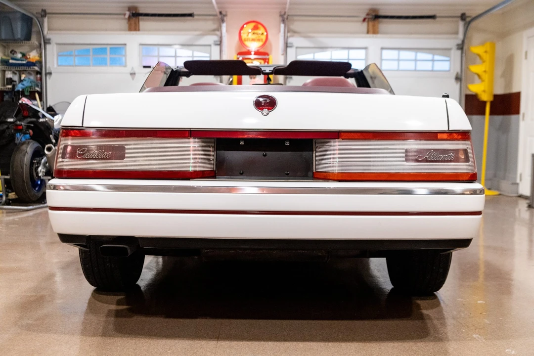 1992 Cadillac Allante - Image 6 of 31