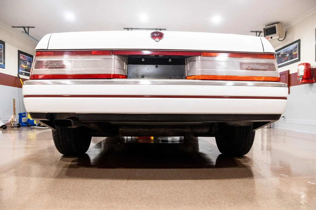 1992 Cadillac Allante - Image 5 of 31