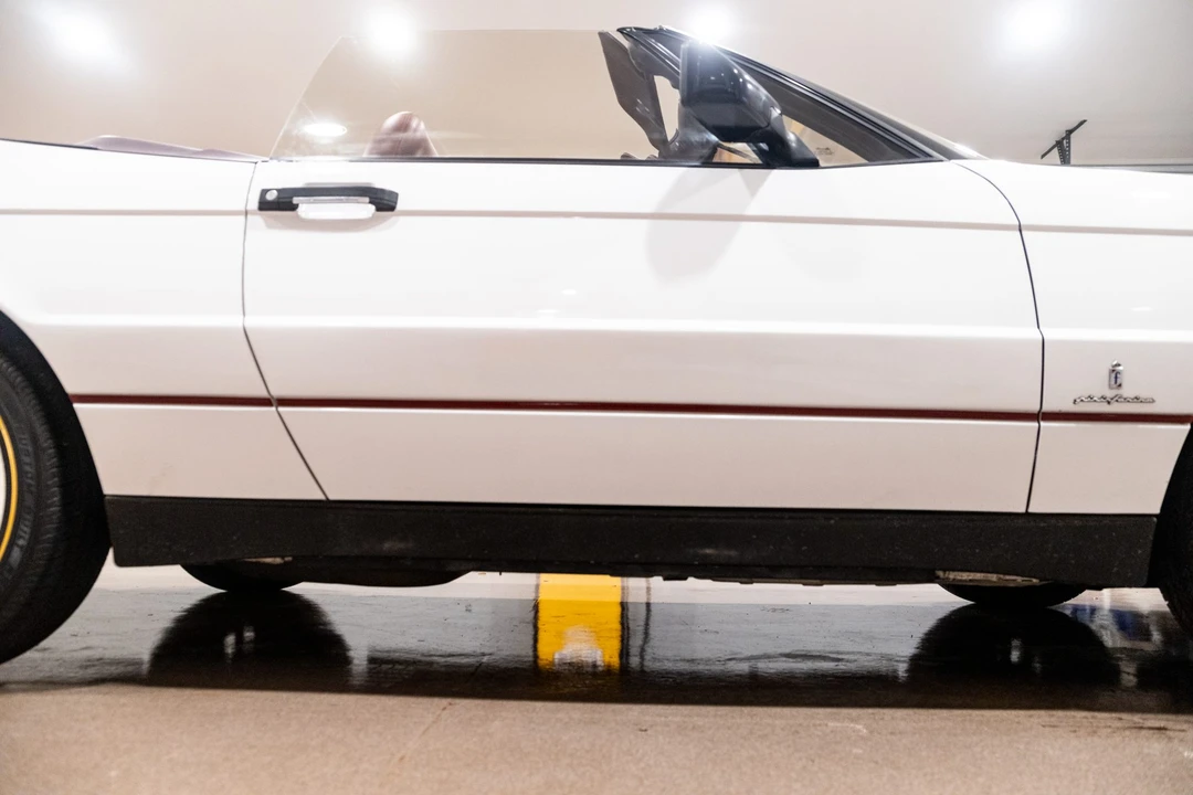 1992 Cadillac Allante - Image 22 of 31