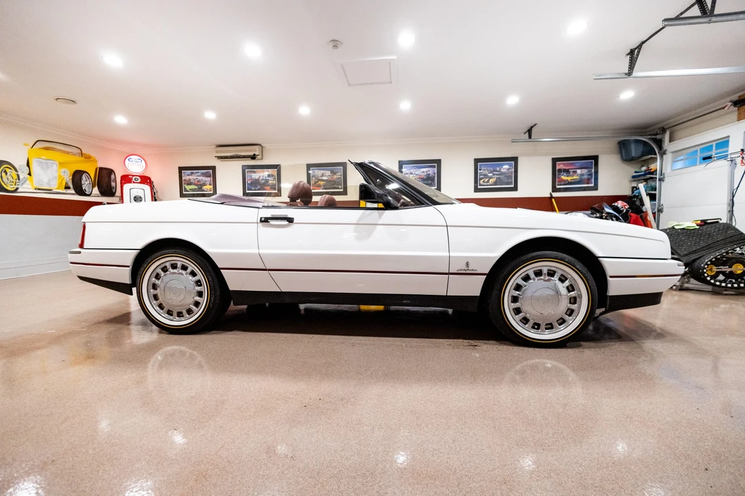 1992 Cadillac Allante - Image 8 of 31