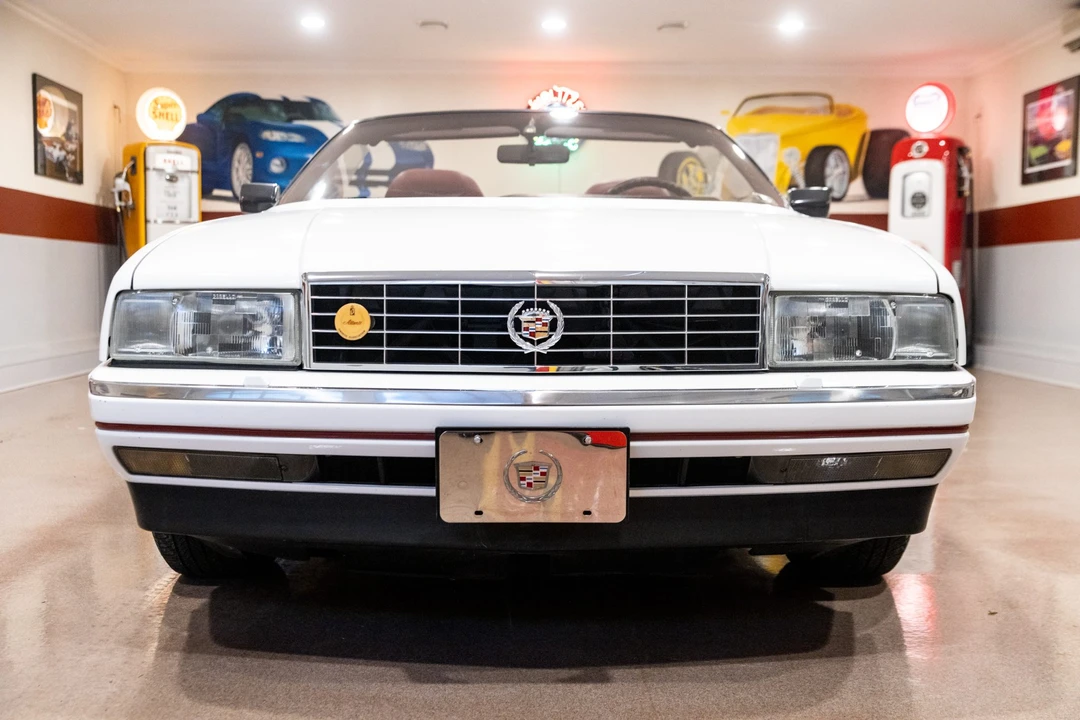1992 Cadillac Allante - Image 10 of 31