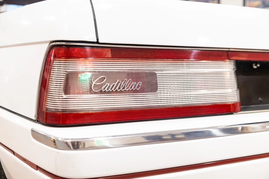 1992 Cadillac Allante - Image 25 of 31