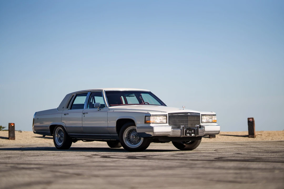 1992 Cadillac Brougham - Image 7 of 31