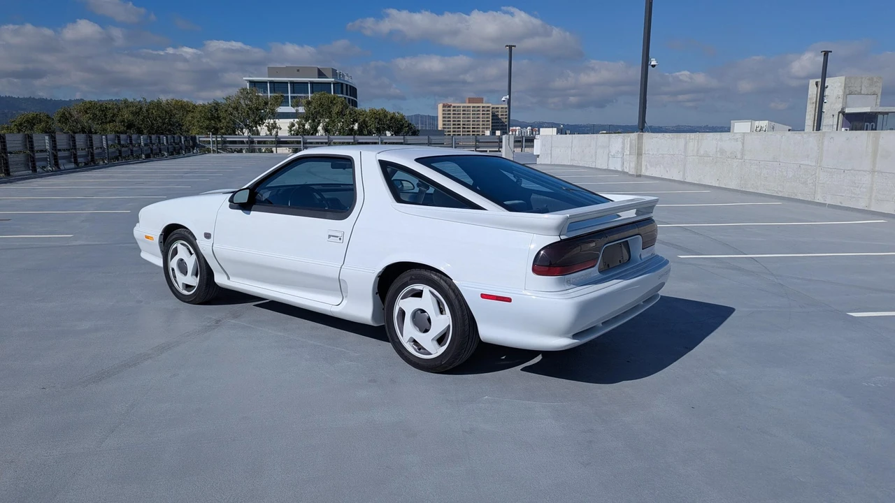1992 Dodge Daytona - Image 31 of 31