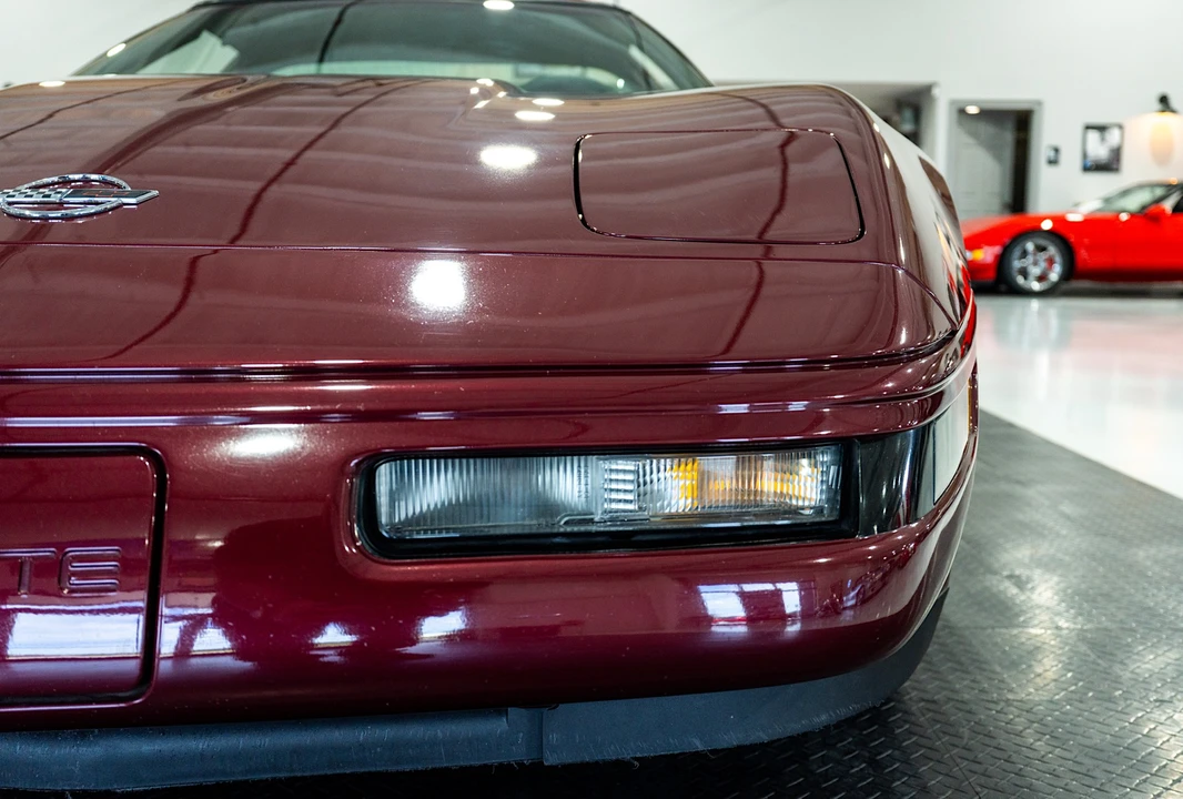 1993 Chevrolet Corvette C4 - Image 19 of 31