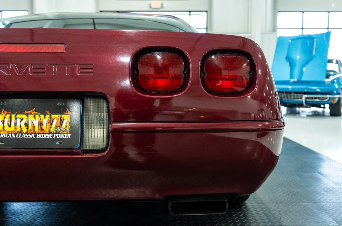 1993 Chevrolet Corvette C4 - Image 29 of 31