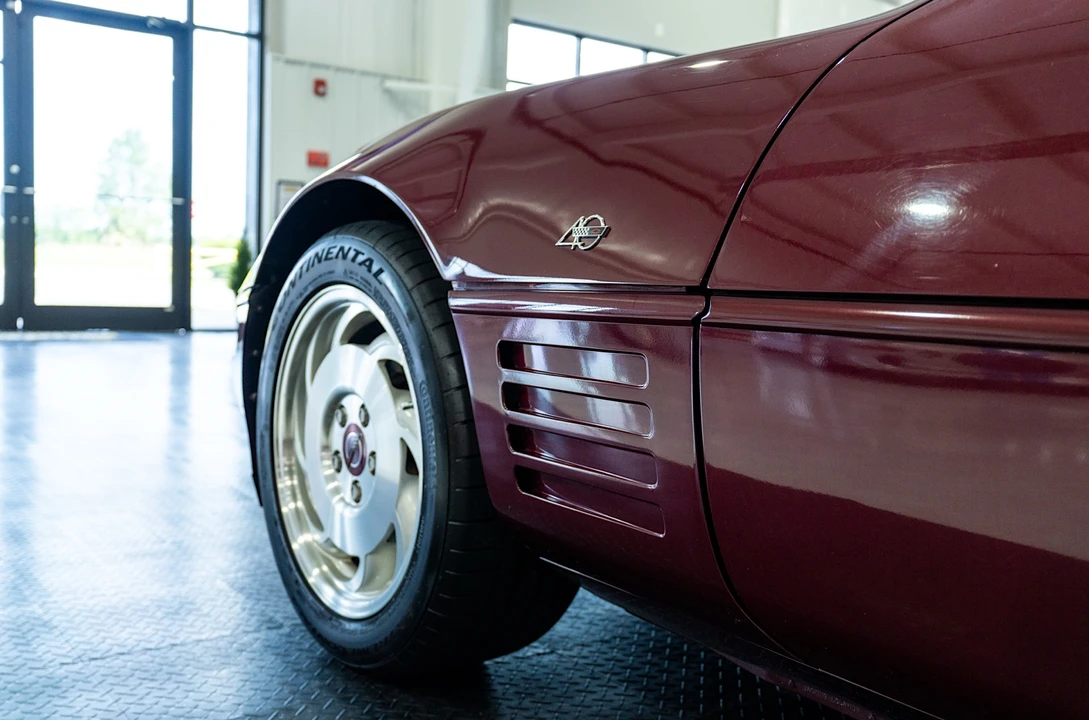 1993 Chevrolet Corvette C4 - Image 22 of 31