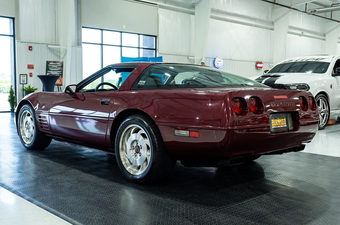 1993 Chevrolet Corvette C4 - Image 5 of 31