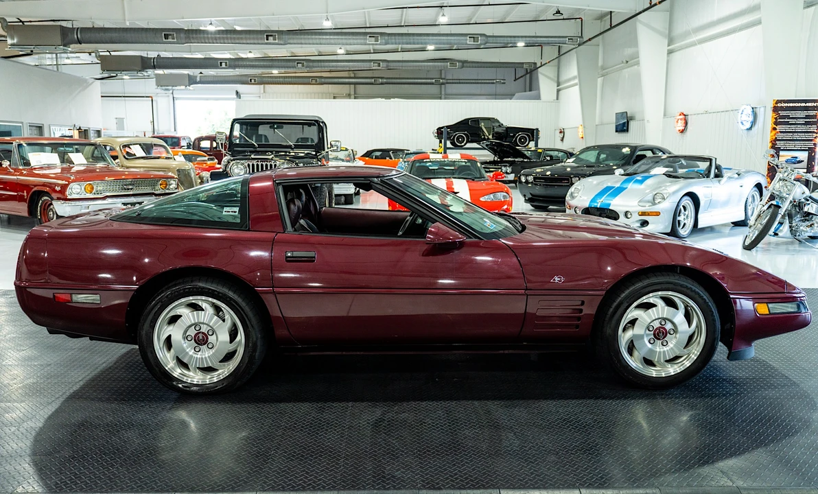 1993 Chevrolet Corvette C4 - Image 12 of 31
