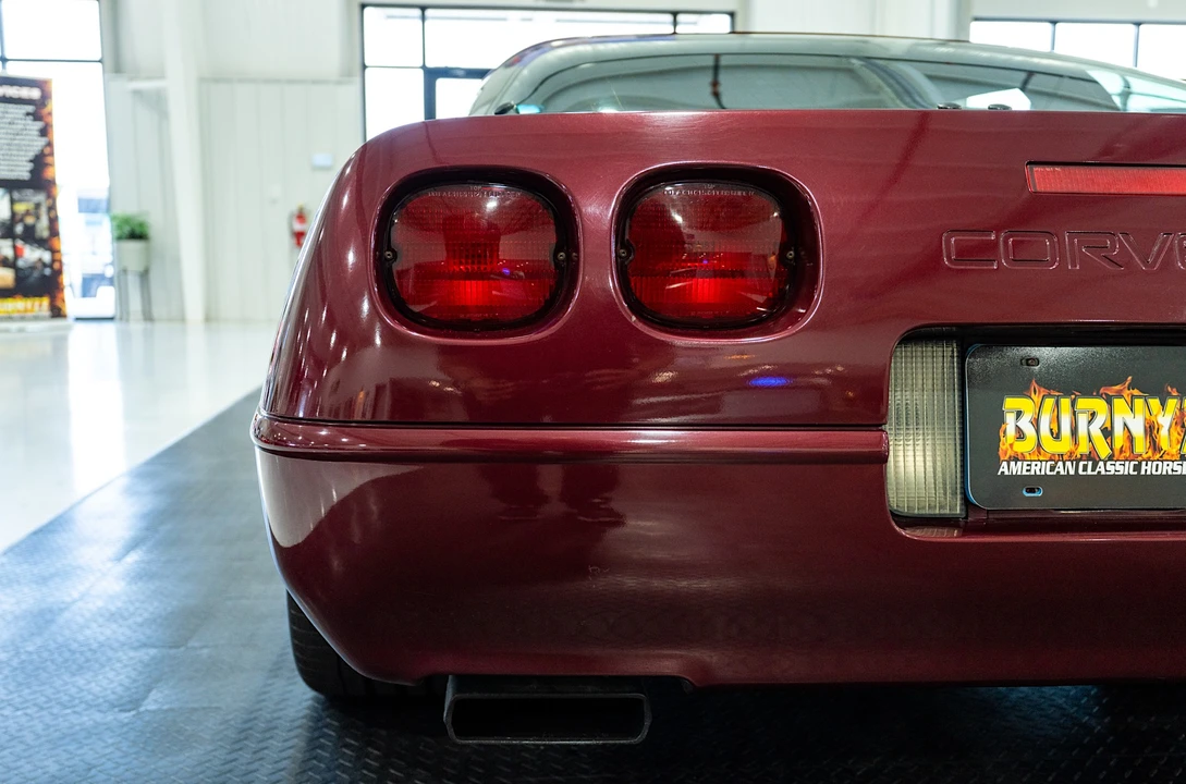 1993 Chevrolet Corvette C4 - Image 28 of 31