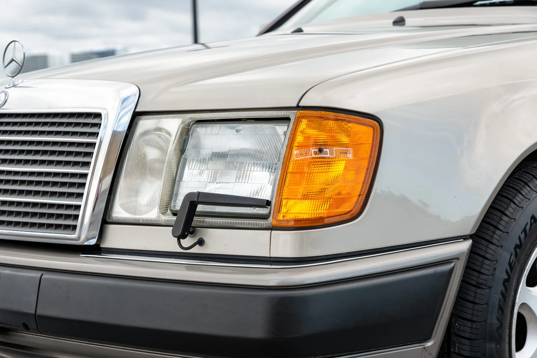 1993 Mercedes-Benz W124 E-Class - Image 12 of 31