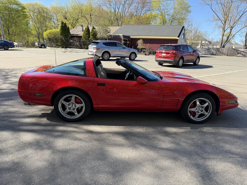 1994 Chevrolet Corvette C4 - Image 9 of 31