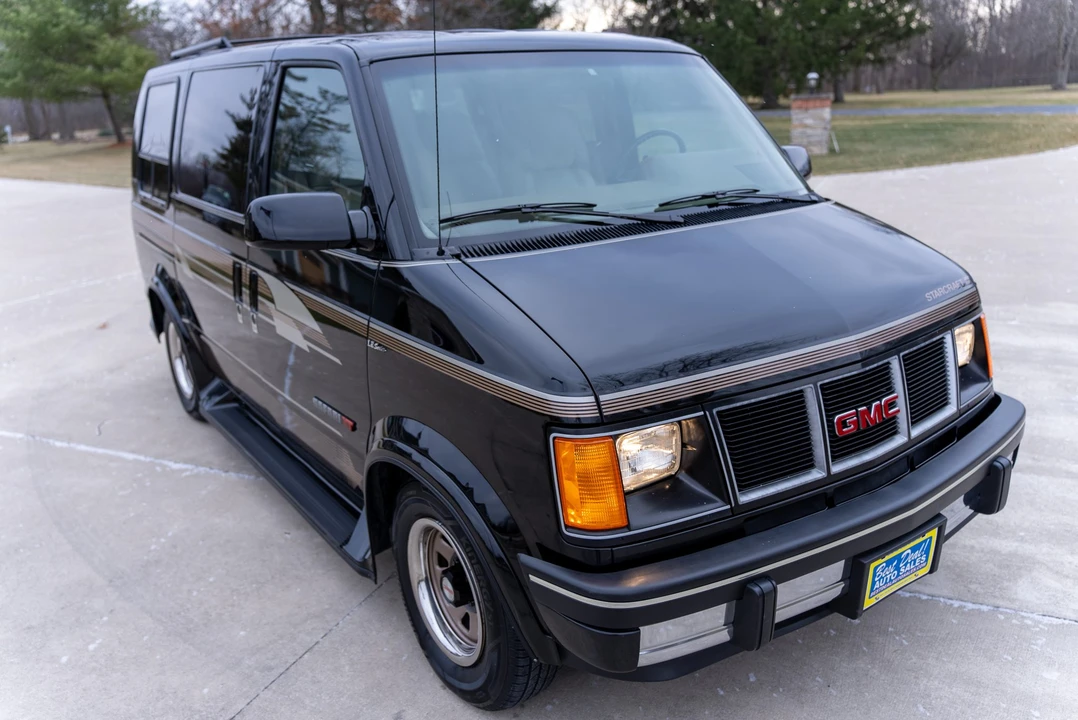 1994 GMC G-series Van - Image 25 of 31
