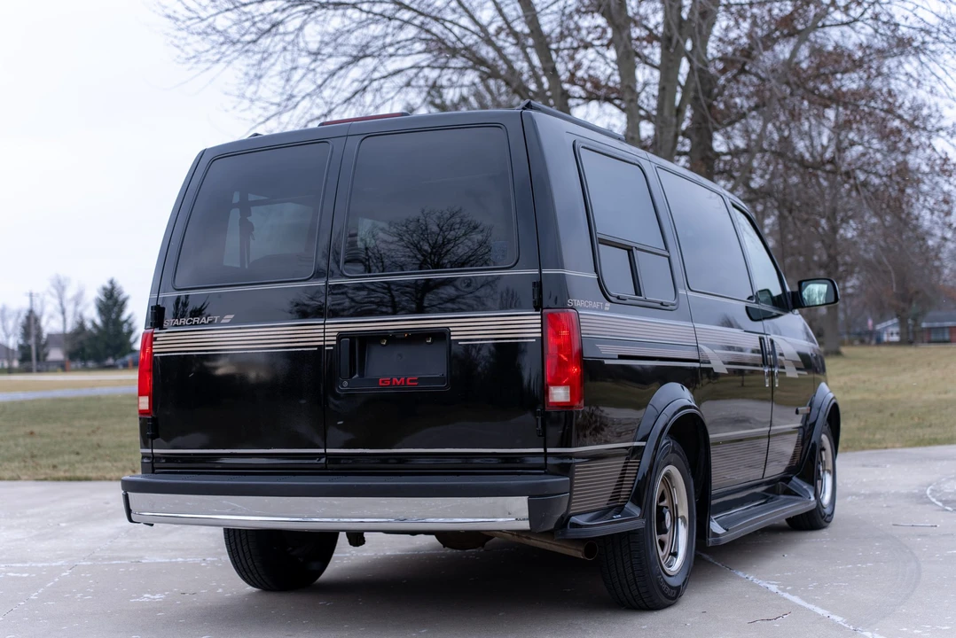 1994 GMC G-series Van - Image 19 of 31