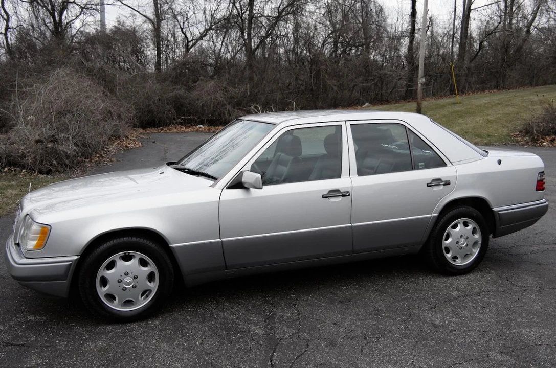 1994 Mercedes-Benz W124 E-Class - Image 5 of 31