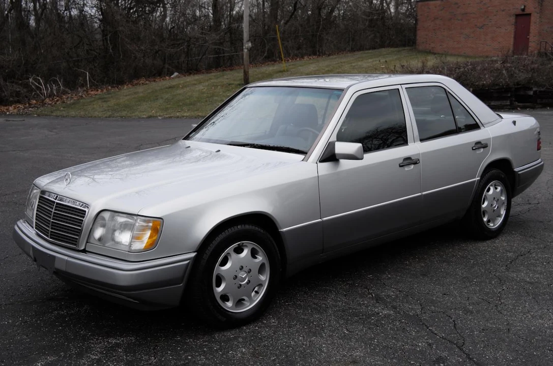 1994 Mercedes-Benz W124 E-Class - Image 4 of 31