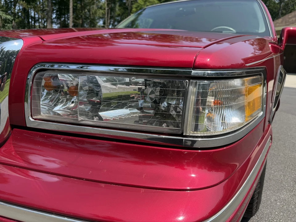 1995 Lincoln Town Car - Image 22 of 31
