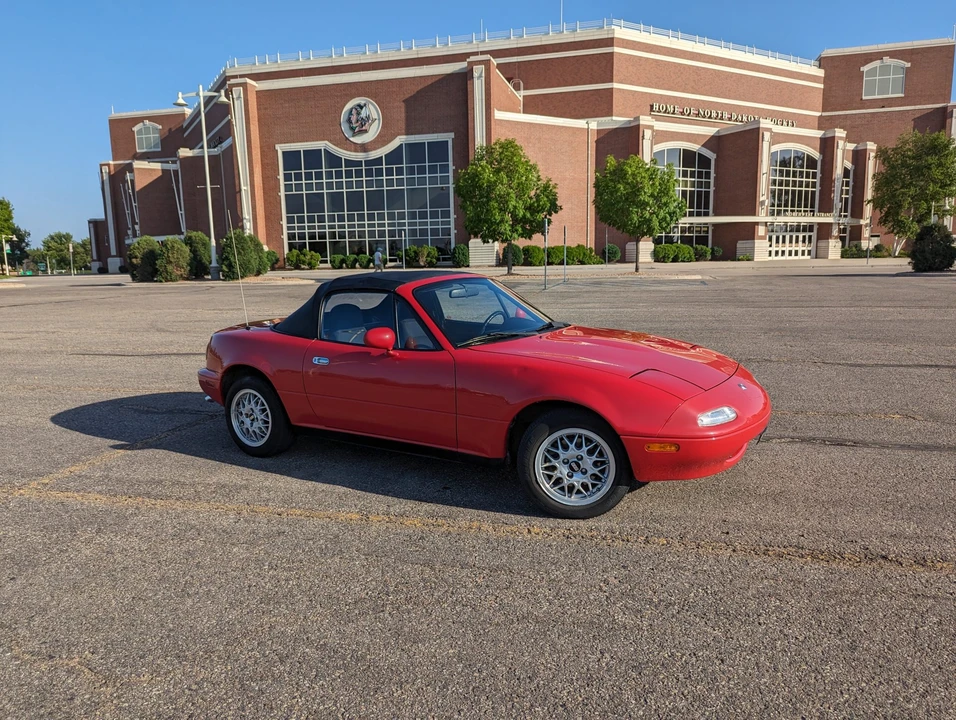 1995 Mazda NA MX-5 Miata - Image 11 of 31