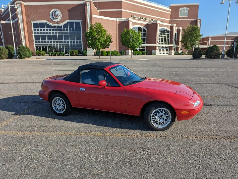 1995 Mazda NA MX-5 Miata - Image 13 of 31